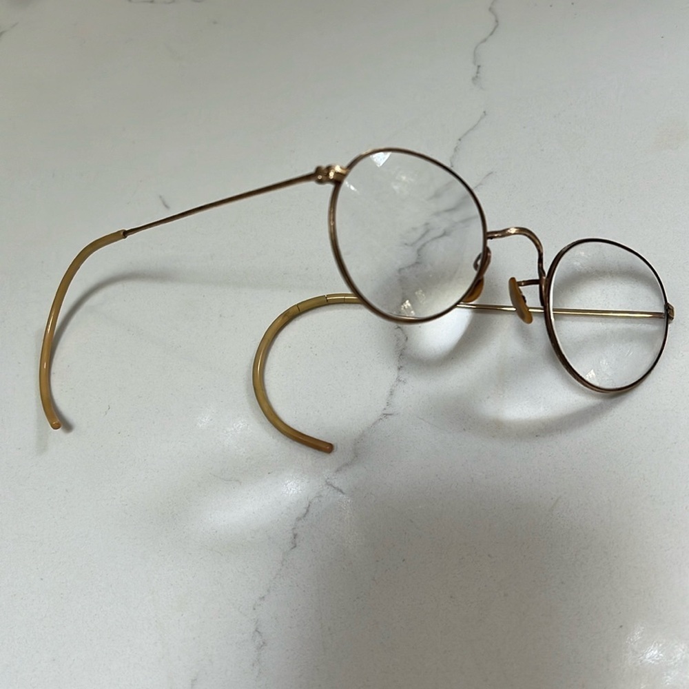 1920’s Antique Round Etched Gold Rimmed Eyeglasses